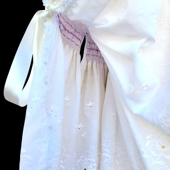 Handmade Baby Girl Dress With Embroidered Smocking & Satin Ribbon Ties Vintage - Picture 5 of 10